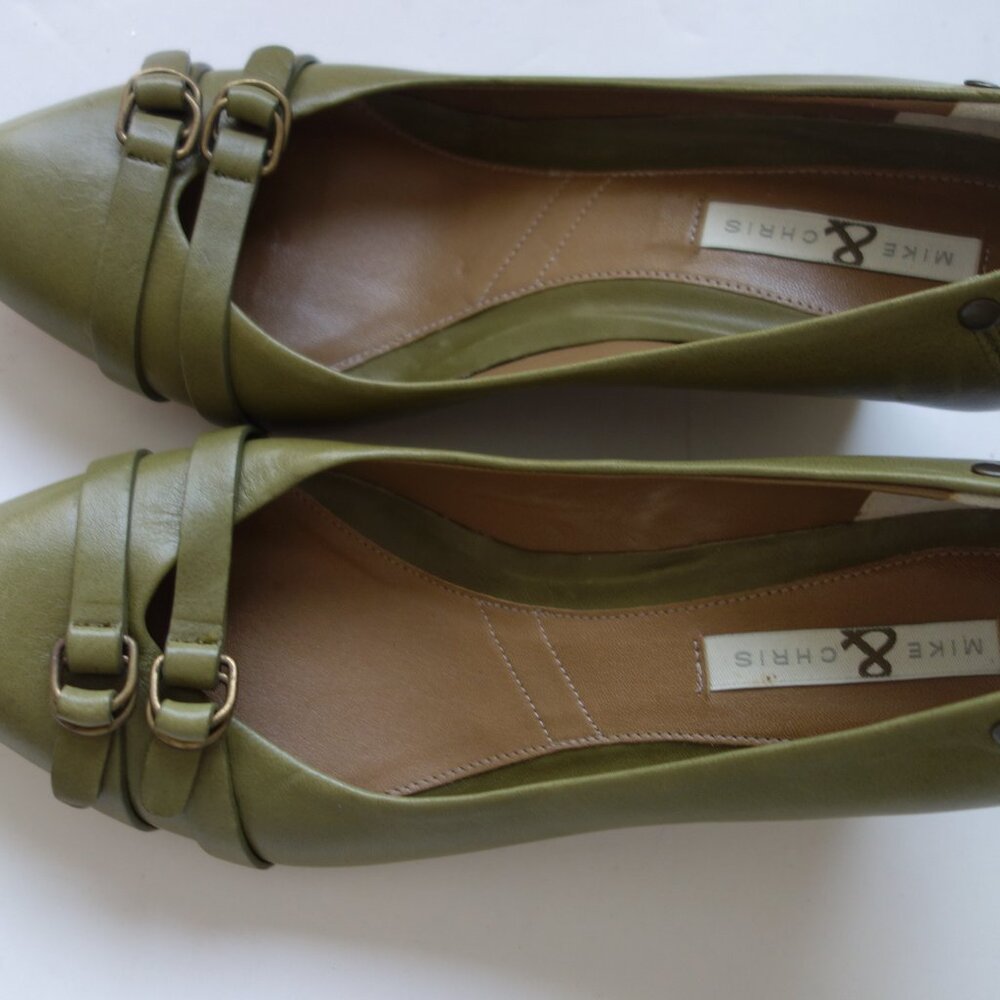 MIKE & CHRIS MADE IN ITALY Size 7 B Green Women's Heels Shoes New without Tag